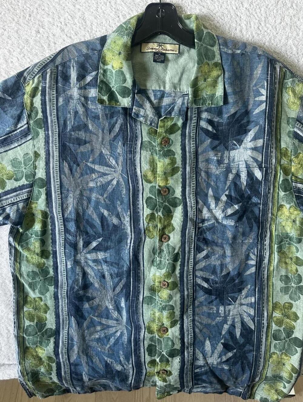 Tommy Bahama Men's 100% Linen Hawaiian Short Sleeve Button-Up Relax Fit Shirt- M